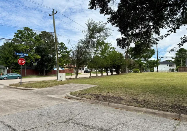Photo 3 of Land for sale at 9746 Cedardale Dr, Houston, TX 77055 | MLS# 11301661 | Listing updated on 2026-07-03