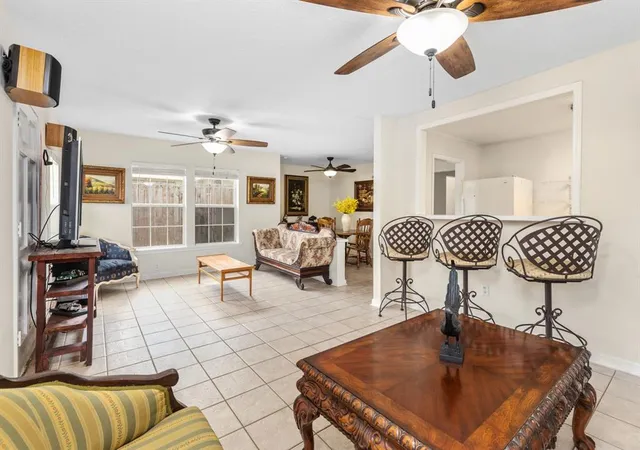 5th image of 5022 Stimson St, Houston, TX 77023 | MLS# 85541132
