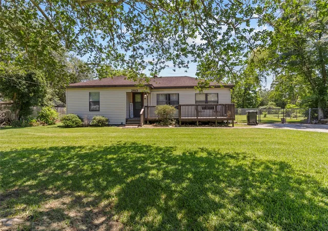 1st image of 2813 Avenue H, Dickinson, TX 77539 | MLS# 53567713