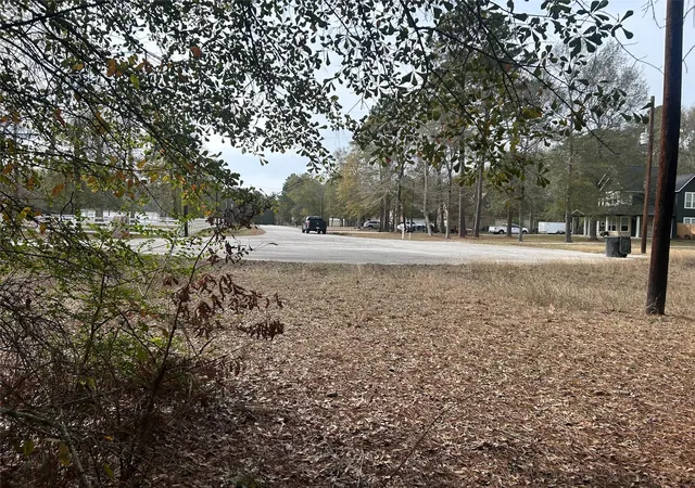 3rd image of 19043 Miranda Dr, Cleveland, TX 77328 | MLS# 52561363