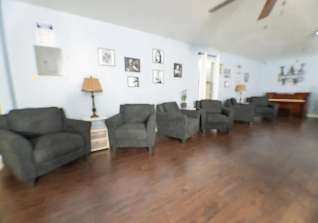 Listing Photo 5 - Condo for sale in building located at 41 Chestnut Cir, Jasper, TX 75951