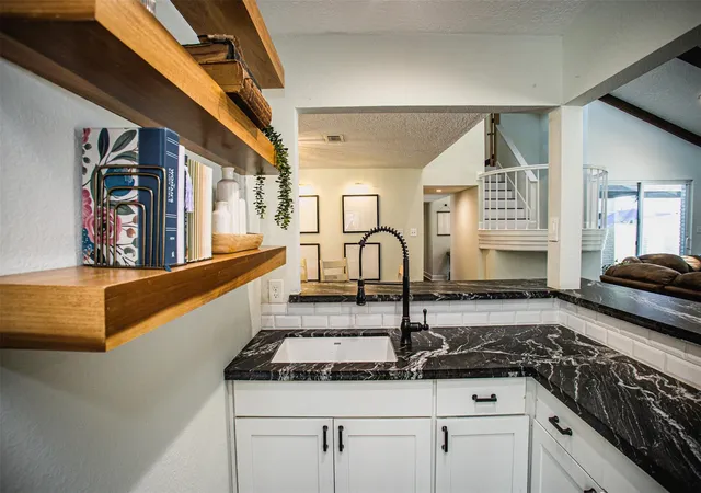 43rd image of 15526 Wandering Trl, Friendswood, TX 77546 | MLS# 84917159