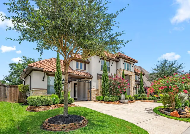 Photo 3 of Mansion for sale at 13622 E Palomino Lake Cir, Cypress, TX 77429 | MLS# 63755813 | Listing updated on 2026-09-20