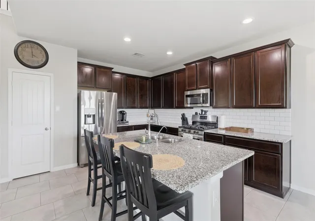 Homes for sale in Pearland, TX | 3725 Lancer Cir, Pearland, TX 77581 | MLS# 61913228