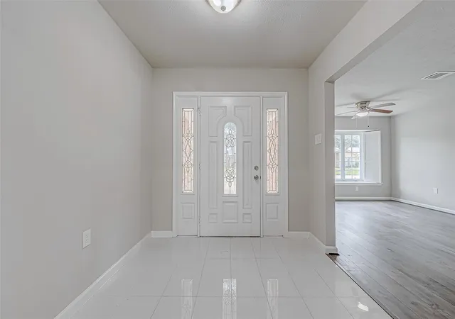 Photo 3 of Single family home for sale at 5622 Valkeith Dr, Houston, TX 77096 | MLS# 94339316 | Listing updated on 2026-08-28