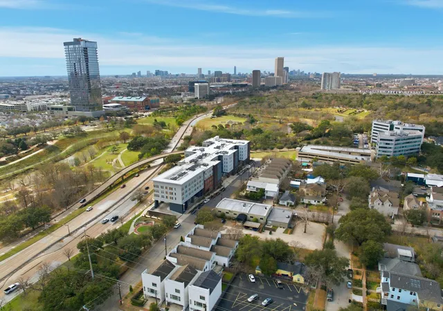 Photo 2 of Land for sale at 2019 State St, Houston, TX 77007 | MLS# 69636763 | Listing updated on 2026-05-14