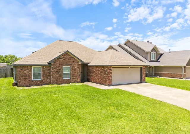 Homes for sale in Bay City, TX | 4804 Stingray Dr, Bay City, TX 77414 | MLS# 31903073