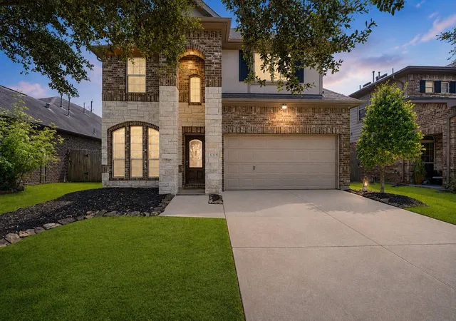 Photo 1 of Single family home for sale at 17115 Verde Park Ln, Cypress, TX 77433 | MLS# 22689822 | Listing updated on 2026-08-24