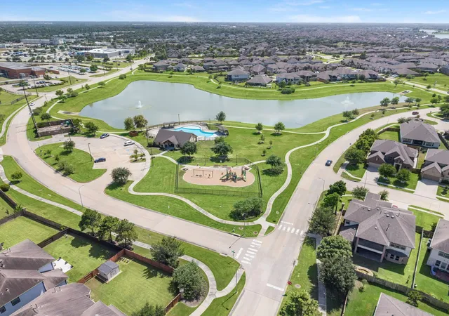 Photo 32 of Single family home for sale at 17115 Verde Park Ln, Cypress, TX 77433 | MLS# 22689822 | Listing updated on 2026-08-24