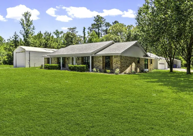 4th image of 735 Laurelia Loop, Corrigan, TX 75939 | MLS# 73366667