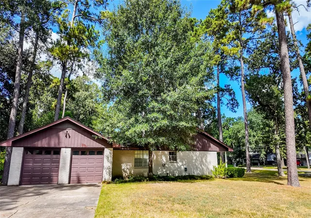 2nd image of 1014 Masters Wy, Houston, TX 77339 | MLS# 40046141