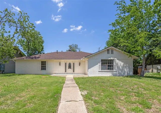 Photo 1 of Single family home for sale at 2201 Barak Ln, Bryan, TX 77802 | MLS# 12076760 | Listing updated on 2026-09-20