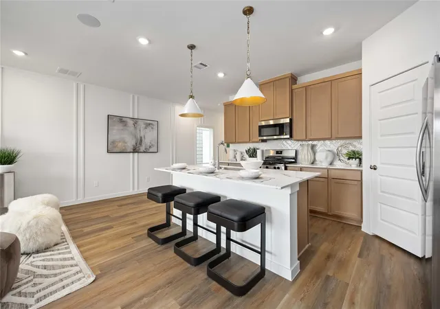 3rd image of 2604 Mchenry Landing Ln, Houston, TX 77051 | MLS# 17732704