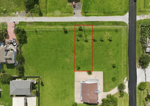 1st image of 0 21st, Dickinson, TX 77539 | MLS# 55776046