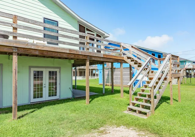 Homes for sale in Surfside Beach, TX | 222 Driftwood Ct, Surfside Beach, TX 77541 | MLS# 12591672