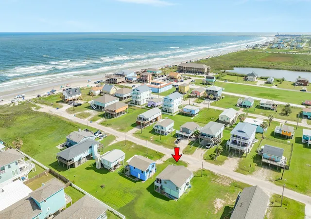 Homes for sale in Surfside Beach, TX | 222 Driftwood Ct, Surfside Beach, TX 77541 | MLS# 12591672