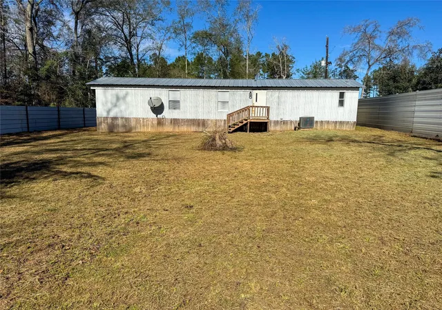 3rd image of 39 County Road 3478, Cleveland, TX 77327 | MLS# 44381380