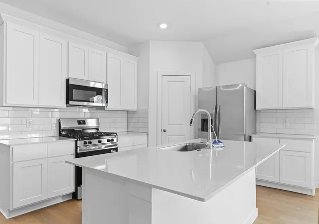 Photo 3 of Sale Pending at 9006 Shaddy Cabana Way, Iowa Colony, TX 77583 | MLS# 28309363 | Listing updated on 2026-09-21