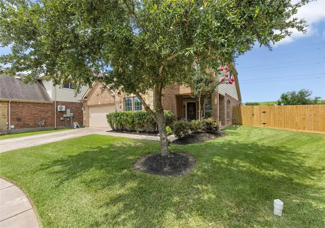 Homes for sale in Pasadena, TX | 1010 Nantucket St, Pasadena, TX 77503 | MLS# 88578871