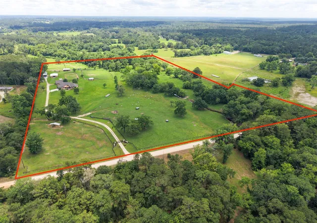 Homes for sale in New Waverly, TX | 40 Stewart Rd, New Waverly, TX 77358 | MLS# 48969310