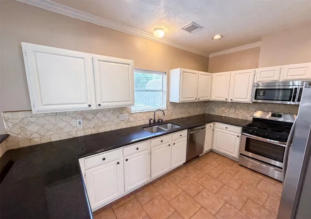 Homes for sale in Pasadena, TX | 4215 River Ranch Dr, Pasadena, TX 77505 | MLS# 38715626