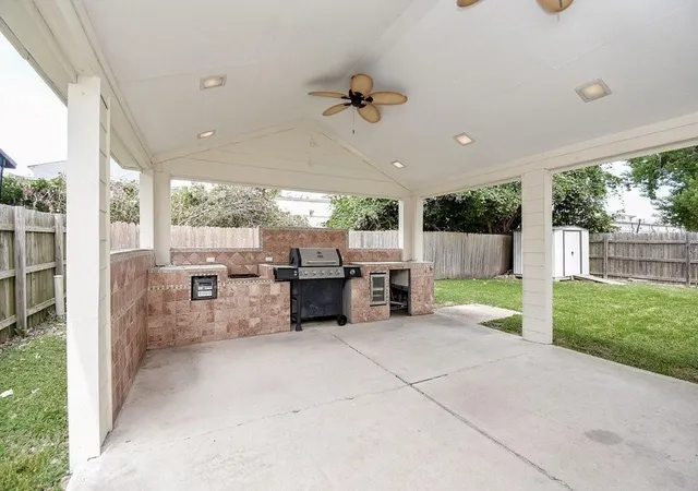 2nd image of 12810 Mill Valley Rd, Houston, TX 77048 | MLS# 10097471