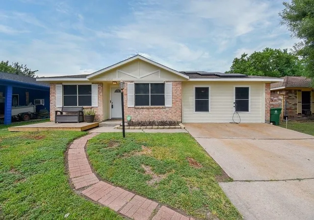 50th image of 12810 Mill Valley Rd, Houston, TX 77048 | MLS# 10097471