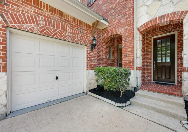 Photo 3 of Single family home for sale at 12303 N Austin Shore Dr, Cypress, TX 77433 | MLS# 83715541 | Listing updated on 2026-08-15