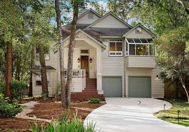 Photo 1 of Single family home for sale at 18 S Slash Pine Park, Spring, TX 77380 | MLS# 43124350 | Listing updated on 2026-07-18