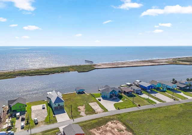 3rd image of Lot 92 Private Road 675, Sargent, TX 77414 | MLS# 11559338
