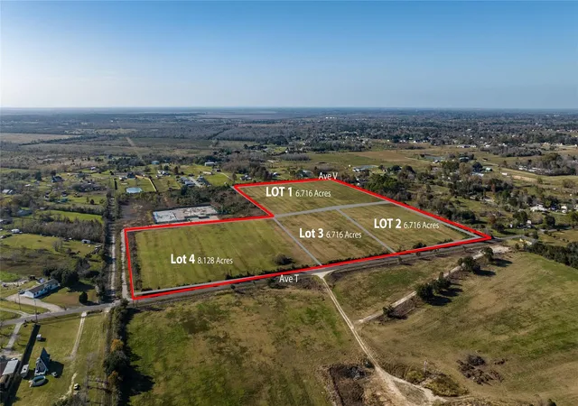 3rd image of 04 04 Avenue T, Santa Fe, TX 77510 | MLS# 80798047