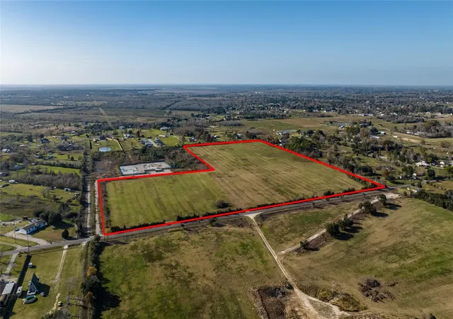 4th image of 04 04 Avenue T, Santa Fe, TX 77510 | MLS# 80798047