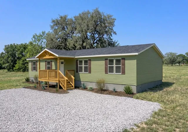 2nd image of 1527 County Road 428, Dime Box, TX 77853 | MLS# 84263360
