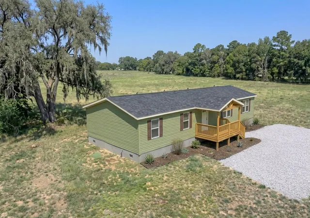 4th image of 1527 County Road 428, Dime Box, TX 77853 | MLS# 84263360