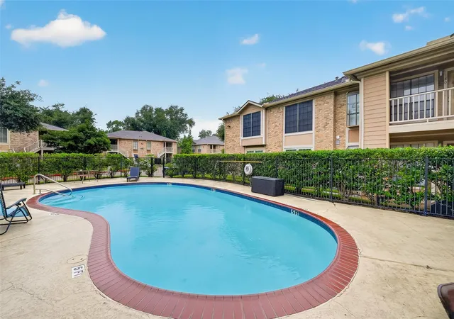 2nd image of 1311 Antoine Dr, Houston, TX 77055