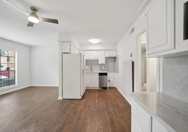 4th image of 1311 Antoine Dr #159, Houston, TX 77055 | MLS# 44155814