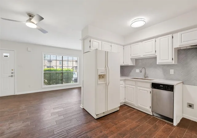 5th image of 1311 Antoine Dr #159, Houston, TX 77055 | MLS# 44155814