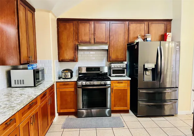 Photo 4 of Single family home for sale at 12431 Heritage Grv Dr, Houston, TX 77066 | MLS# 54212288 | Listing updated on 2026-07-29