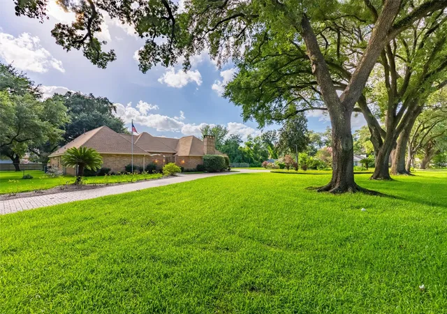2nd image of 1715 Avenue D, Katy, TX 77493 | MLS# 81095759