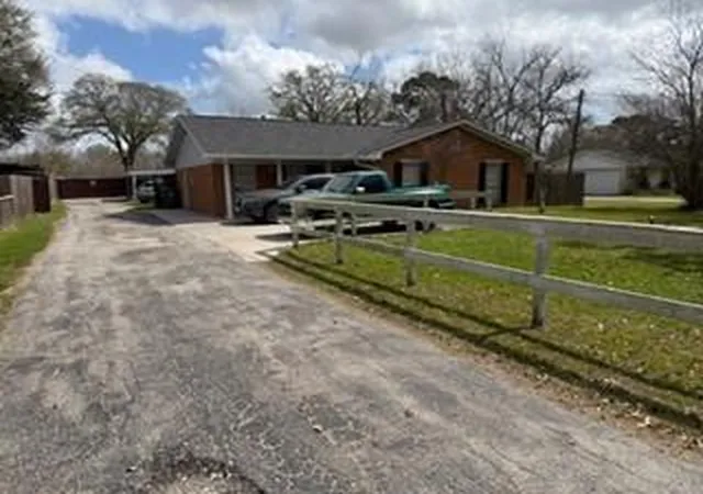 Photo 3 of Single family home for sale at 9727 Radio St, Houston, TX 77075 | MLS# 58542484 | Listing updated on 2026-08-22