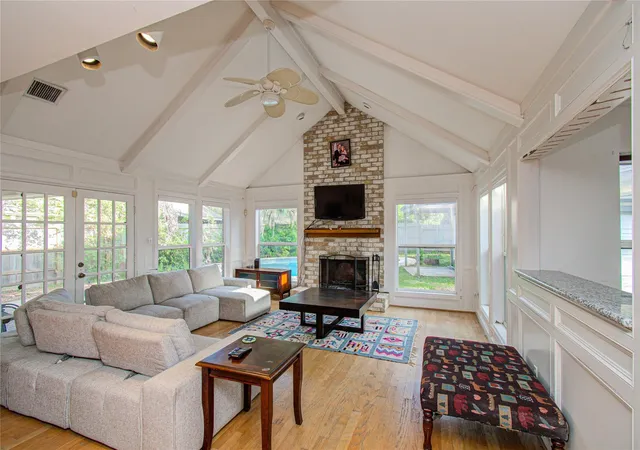 5th image of 11427 Highgrove Dr, Houston, TX 77077 | MLS# 5845207