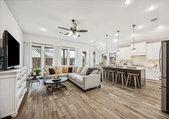 Photo 3 of Single family home for sale at 4527 Peloton Rd, Manvel, TX 77578 | MLS# 95714027 | Listing updated on 2026-04-16