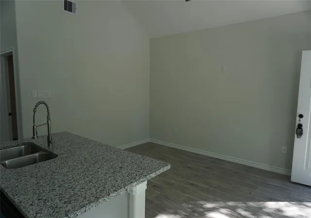 Photo 4 of Single family home for sale at 9976 Elder, Willis, TX 77318 | MLS# 56458417 | Listing updated on 2026-09-13
