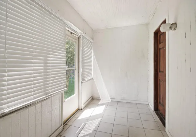 Photo 3 of Single family home for sale at 3222 Illinois St, Baytown, TX 77520 | MLS# 10388349 | Listing updated on 2026-09-15