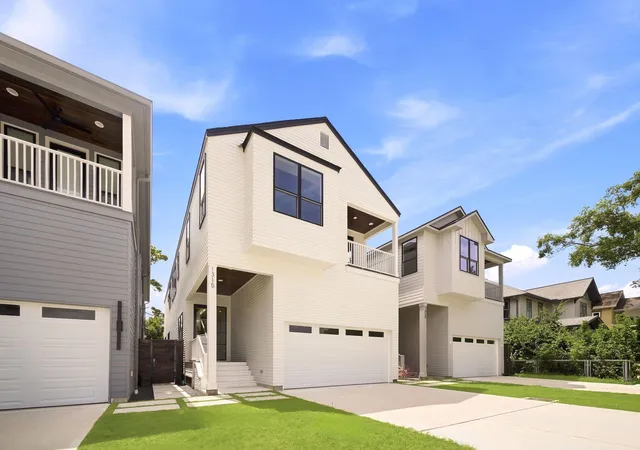 Photo 1 of Sale Pending at 1315 Waverly St, Houston, TX 77008 | MLS# 62006938 | Listing updated on 2026-09-08