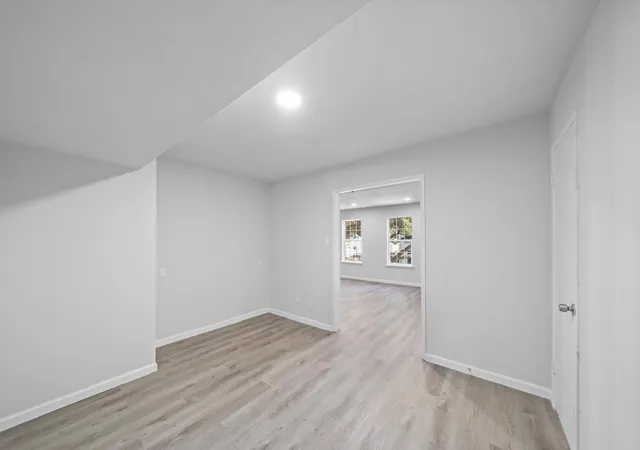5th image of 353 N Post Oak Ln, Houston, TX 77024