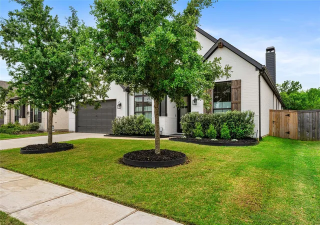 Photo 4 of Single family home for sale at 4715 Southpoint Way, Fulshear, TX 77441 | MLS# 34880790 | Listing updated on 2026-08-28