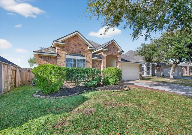 Homes for sale in League City, TX | 6097 Well Brook Ln, League City, TX 77573 | MLS# 95951972