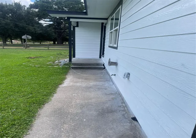 Photo 4 of Sale Pending at 1026 Meneley Rd, Winnie, TX 77665 | MLS# 26138293 | Listing updated on 2026-09-11