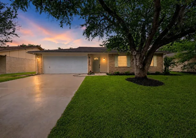 2nd image of 2230 Fall Meadow Dr, Missouri City, TX 77459 | MLS# 47198296